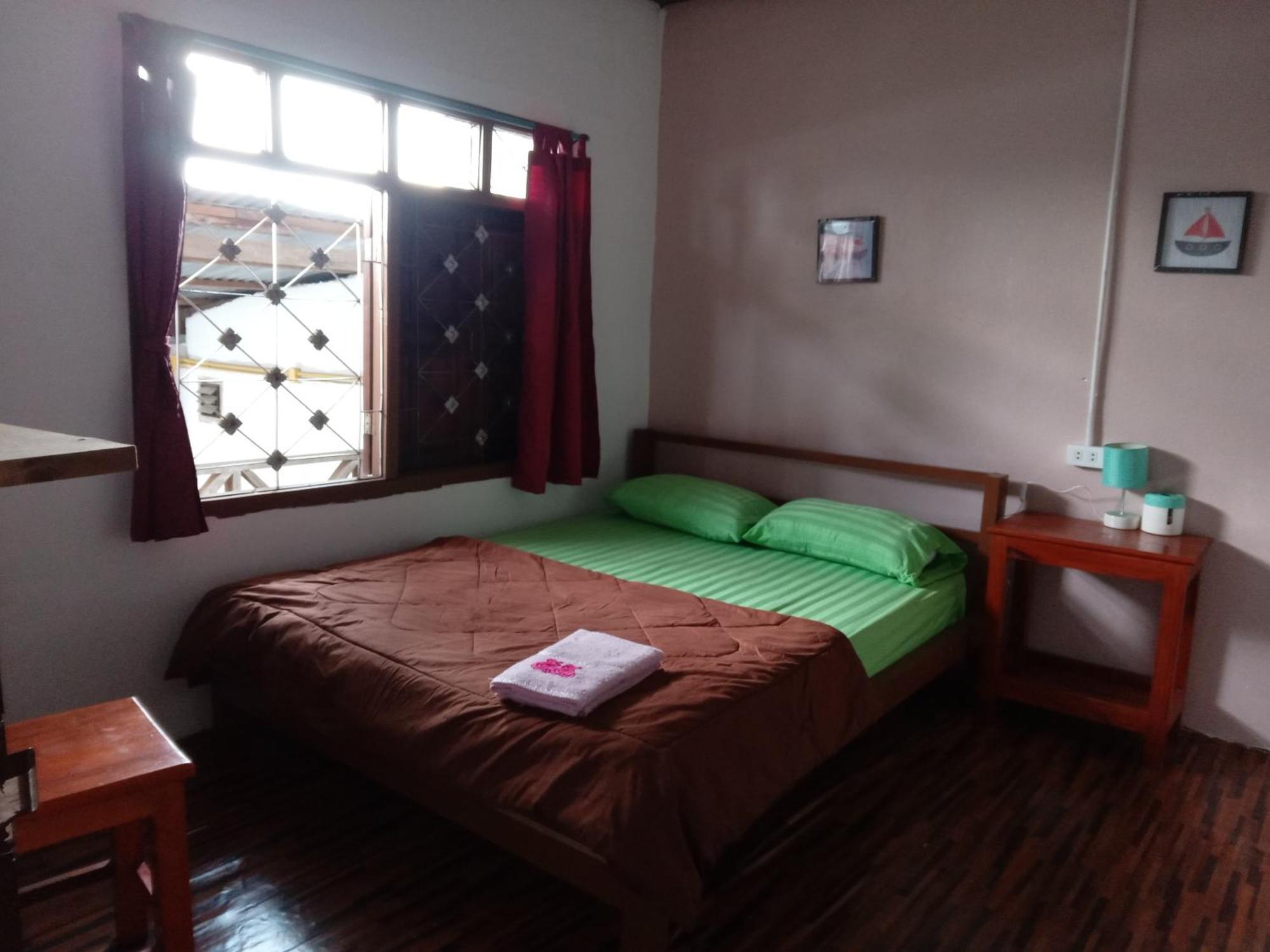 Bami Hostel Thakhek Eksteriør bilde