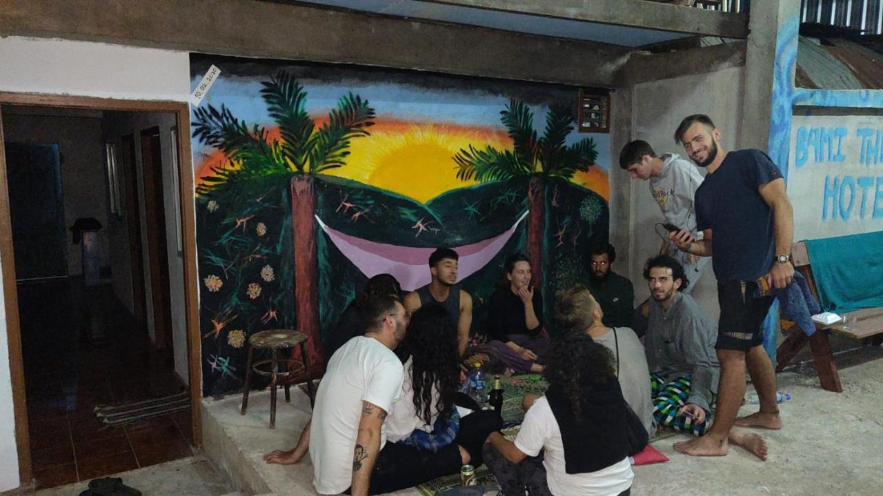 Bami Hostel Thakhek Eksteriør bilde